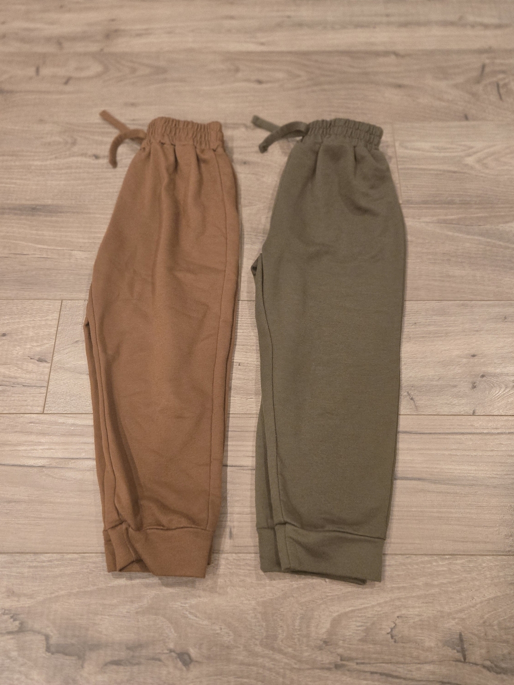 Bundle of 2 Cozy Lightweight Sweatpants Joggers Earth Tones Size 3-4
